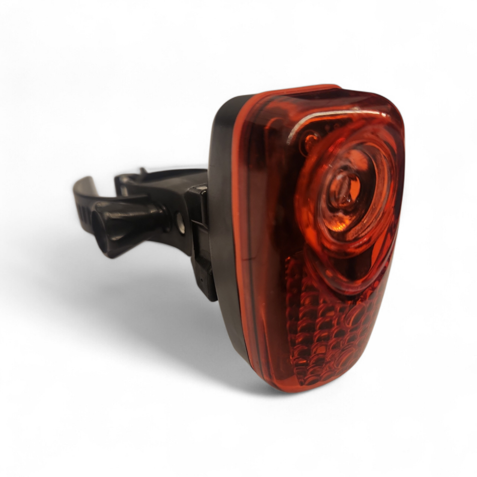 BİSİKLET ARKA STOP 3 LEDLİ OPTİK CAMLI 3 FONKSİYONLU  SU GEÇİRMEZ PİL DAHİL JİNG Yİ