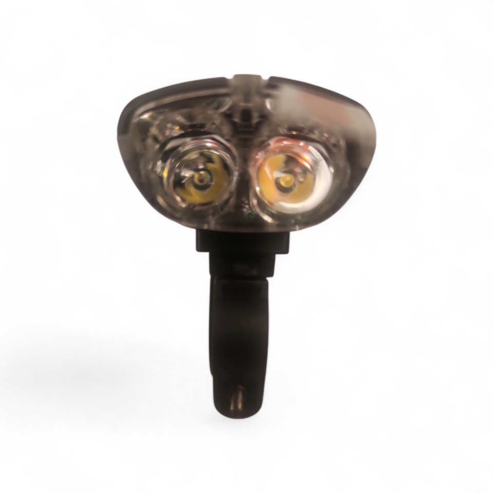 BİSİKLET ÖN FAR 2 SUPER LEDLİ 3 FONKSİYONLU  PİL DAHİL