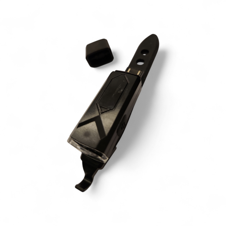 BİSİKLET ÖN FAR BEYAZ LEDLİ USB ŞARJLI ŞARJ GÖSTERGELİ